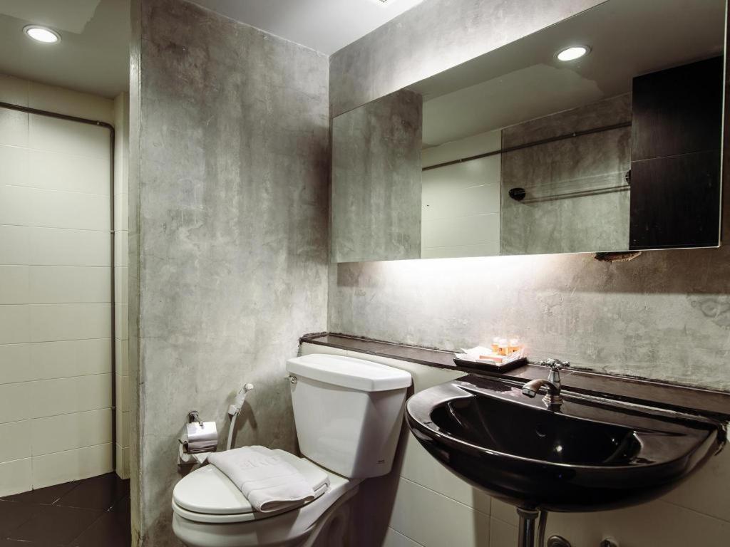B2 Black Business And Budget Hotel — Photos 2